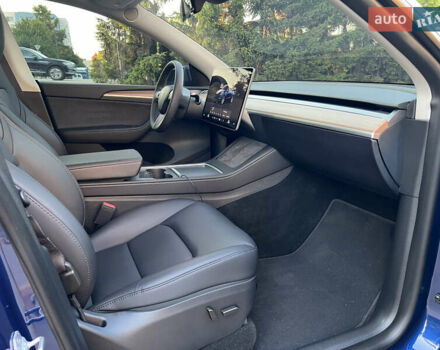 Синий Тесла Model Y, объемом двигателя 0 л и пробегом 13 тыс. км за 29500 $, фото 34 на Automoto.ua
