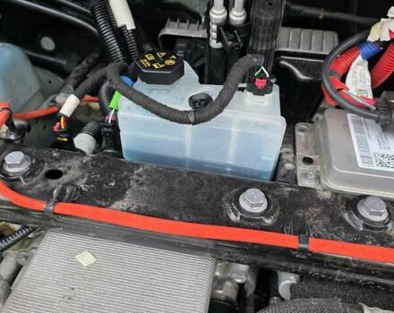 Синий Тесла Model Y, объемом двигателя 0 л и пробегом 106 тыс. км за 20400 $, фото 9 на Automoto.ua