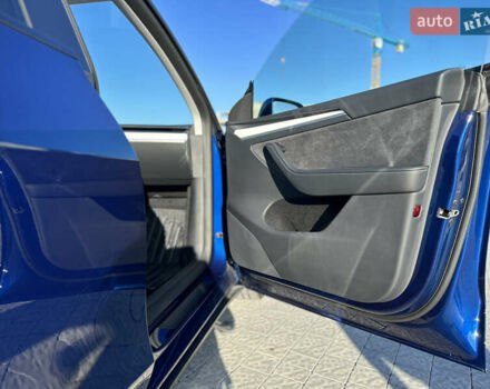 Синий Тесла Model Y, объемом двигателя 0 л и пробегом 10 тыс. км за 32500 $, фото 18 на Automoto.ua