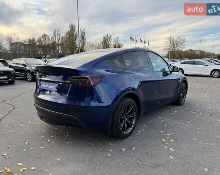 Синий Тесла Model Y, объемом двигателя 0 л и пробегом 8 тыс. км за 31900 $, фото 4 на Automoto.ua