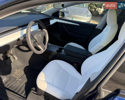 Синий Тесла Model Y, объемом двигателя 0 л и пробегом 12 тыс. км за 31500 $, фото 18 на Automoto.ua