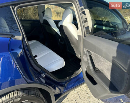 Синий Тесла Model Y, объемом двигателя 0 л и пробегом 10 тыс. км за 32500 $, фото 11 на Automoto.ua