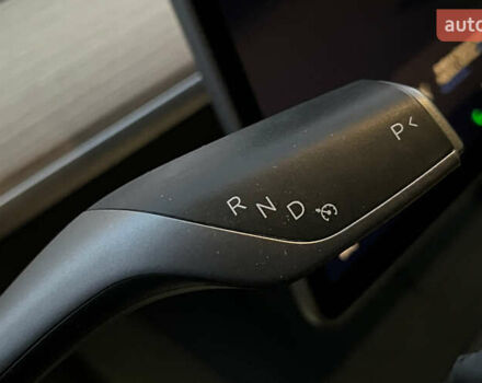 Синий Тесла Model Y, объемом двигателя 0 л и пробегом 24 тыс. км за 33850 $, фото 10 на Automoto.ua