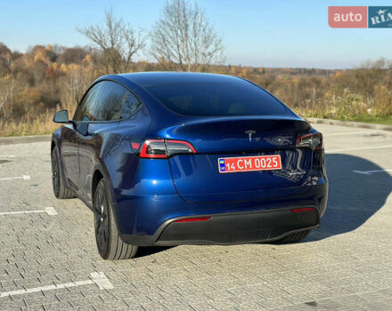 Синий Тесла Model Y, объемом двигателя 0 л и пробегом 10 тыс. км за 32500 $, фото 39 на Automoto.ua