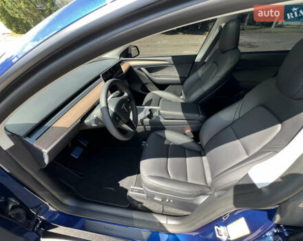 Синий Тесла Model Y, объемом двигателя 0 л и пробегом 9 тыс. км за 29999 $, фото 17 на Automoto.ua