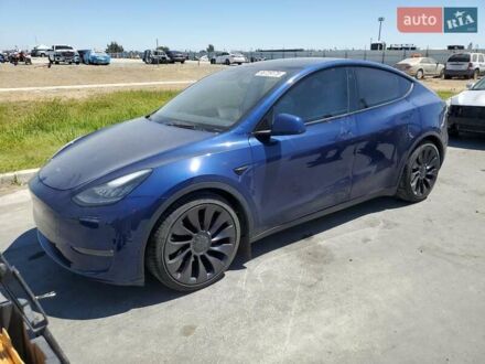 Тесла Model Y 2020 в Черновцах на Automoto.ua Синий Тесла Model Y, объемом двигателя 0 л и пробегом 42 тыс. км за 9900 $, фото 1 на Automoto.ua