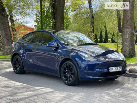 Синий Тесла Model Y, объемом двигателя 0 л и пробегом 46 тыс. км за 36900 $, фото 1 на Automoto.ua
