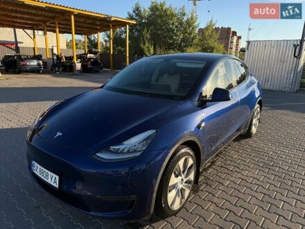 Синий Тесла Model Y, объемом двигателя 0 л и пробегом 41 тыс. км за 24400 $, фото 1 на Automoto.ua