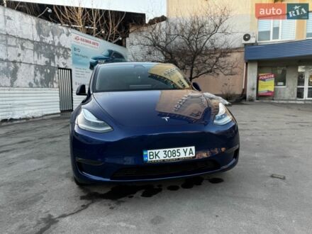 Синій Тесла Model Y, об'ємом двигуна 0 л та пробігом 28 тис. км за 27000 $, фото 1 на Automoto.ua