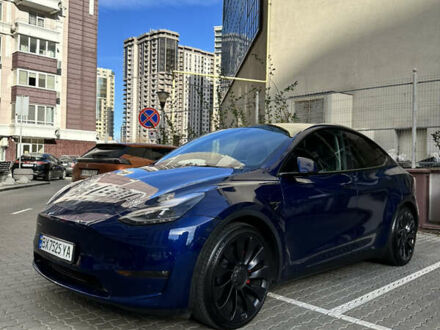 Синий Тесла Model Y, объемом двигателя 0 л и пробегом 27 тыс. км за 29500 $, фото 1 на Automoto.ua