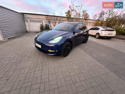 Тесла Model Y 2023 в Днепре (Днепропетровске) на Automoto.ua Синий Тесла Model Y, объемом двигателя 0 л и пробегом 13 тыс. км за 28500 $, фото 1 на Automoto.ua