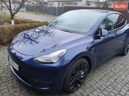 Тесла Model Y 2023 у Києві на Automoto.ua Синій Тесла Model Y, об'ємом двигуна 0 л та пробігом 24 тис. км за 25000 $, фото 1 на Automoto.ua