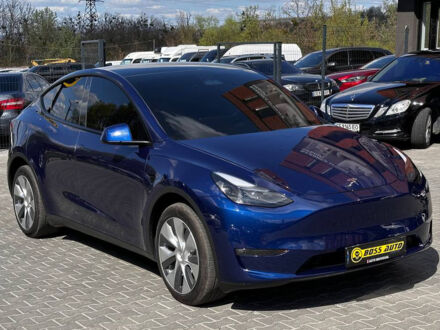Тесла Model Y 2023 у Чернівцях на Automoto.ua Синій Тесла Model Y, об'ємом двигуна 82 л та пробігом 28 тис. км за 39800 $, фото 1 на Automoto.ua