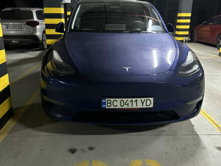 Синий Тесла Model Y, объемом двигателя 0 л и пробегом 33 тыс. км за 26600 $, фото 1 на Automoto.ua