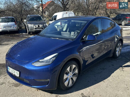 Синий Тесла Model Y, объемом двигателя 0 л и пробегом 46 тыс. км за 25500 $, фото 1 на Automoto.ua