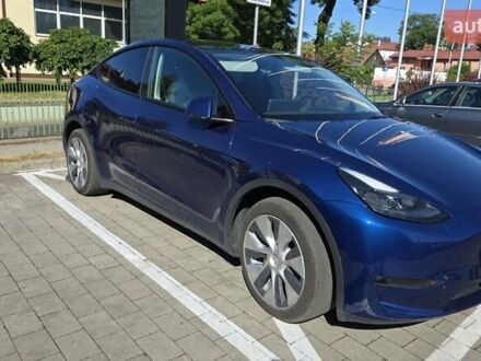 Синий Тесла Model Y, объемом двигателя 0 л и пробегом 39 тыс. км за 30000 $, фото 1 на Automoto.ua