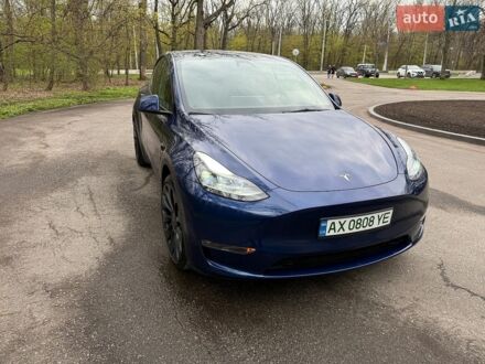Синий Тесла Model Y, объемом двигателя 0 л и пробегом 48 тыс. км за 28800 $, фото 1 на Automoto.ua