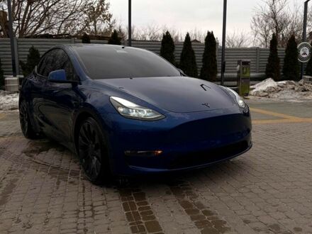 Синий Тесла Model Y, объемом двигателя 0.22 л и пробегом 3000 тыс. км за 32000 $, фото 1 на Automoto.ua