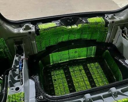 Зелений Тесла Model Y, об'ємом двигуна 0 л та пробігом 30 тис. км за 32800 $, фото 35 на Automoto.ua