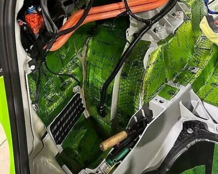 Зелений Тесла Model Y, об'ємом двигуна 0 л та пробігом 30 тис. км за 32800 $, фото 32 на Automoto.ua