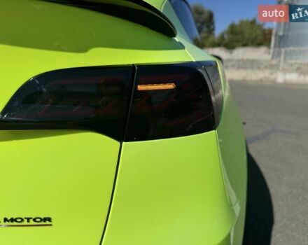 Зеленый Тесла Model Y, объемом двигателя 0 л и пробегом 11 тыс. км за 27999 $, фото 10 на Automoto.ua