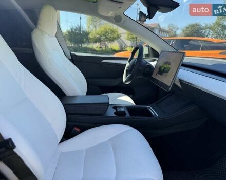 Зеленый Тесла Model Y, объемом двигателя 0 л и пробегом 11 тыс. км за 27999 $, фото 14 на Automoto.ua
