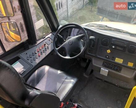 Жовтий Томас Minotour, об'ємом двигуна 6.7 л та пробігом 29 тис. км за 75999 $, фото 10 на Automoto.ua