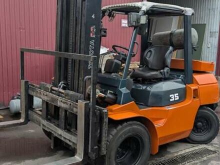 Тойота 02-7FG35 1999 в Ровно на Automoto.ua Тойота 02-7FG35, объемом двигателя 0 л и пробегом 0 тыс. км за 15000 $, фото 1 на Automoto.ua