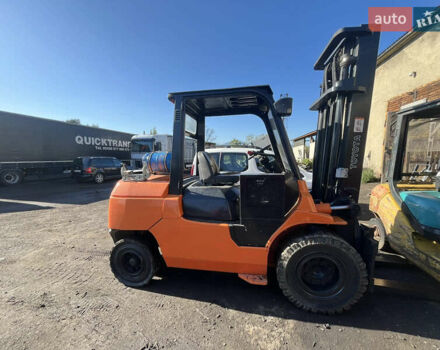 Тойота 02-7FGK40, объемом двигателя 0 л и пробегом 0 тыс. км за 10800 $, фото 4 на Automoto.ua