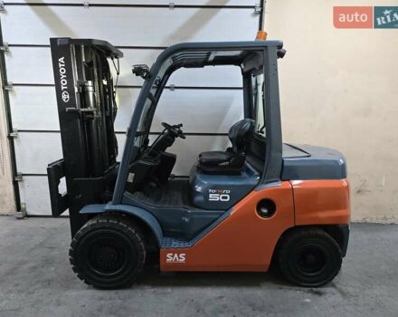 Тойота 02-8FDF, объемом двигателя 3 л и пробегом 57 тыс. км за 31522 $, фото 1 на Automoto.ua