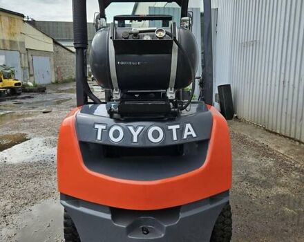 Тойота 02-8FG25, об'ємом двигуна 2.2 л та пробігом 10 тис. км за 16300 $, фото 3 на Automoto.ua