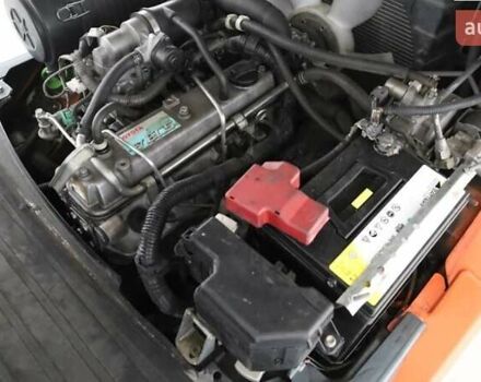 Красный Тойота 32FG-25, объемом двигателя 0 л и пробегом 1 тыс. км за 21300 $, фото 5 на Automoto.ua