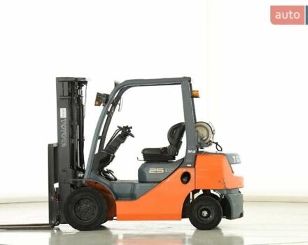 Красный Тойота 32FG-25, объемом двигателя 0 л и пробегом 1 тыс. км за 21300 $, фото 2 на Automoto.ua