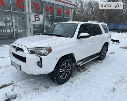 Белый Тойота 4Раннер, объемом двигателя 4 л и пробегом 250 тыс. км за 24800 $, фото 34 на Automoto.ua