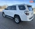 Белый Тойота 4Раннер, объемом двигателя 4 л и пробегом 250 тыс. км за 24800 $, фото 7 на Automoto.ua