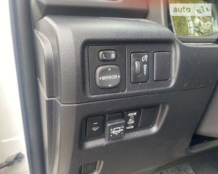 Белый Тойота 4Раннер, объемом двигателя 4 л и пробегом 250 тыс. км за 24800 $, фото 33 на Automoto.ua