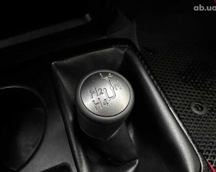 Білий Тойота 4Раннер, об'ємом двигуна 4 л та пробігом 122 тис. км за 35990 $, фото 24 на Automoto.ua