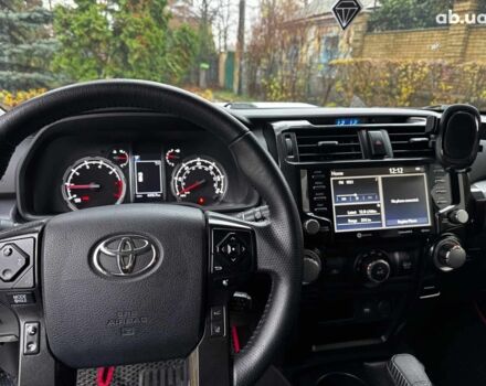Білий Тойота 4Раннер, об'ємом двигуна 4 л та пробігом 122 тис. км за 35990 $, фото 27 на Automoto.ua
