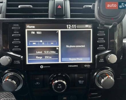 Белый Тойота 4Раннер, объемом двигателя 4 л и пробегом 122 тыс. км за 35990 $, фото 20 на Automoto.ua