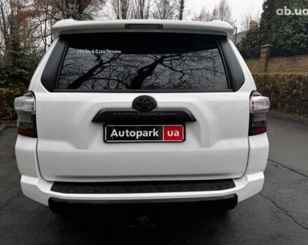 Білий Тойота 4Раннер, об'ємом двигуна 4 л та пробігом 122 тис. км за 35990 $, фото 6 на Automoto.ua