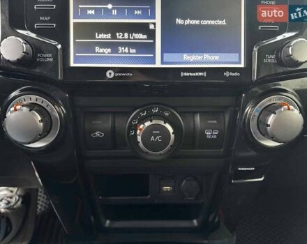 Белый Тойота 4Раннер, объемом двигателя 4 л и пробегом 122 тыс. км за 35990 $, фото 22 на Automoto.ua