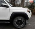 Белый Тойота 4Раннер, объемом двигателя 4 л и пробегом 122 тыс. км за 35990 $, фото 4 на Automoto.ua