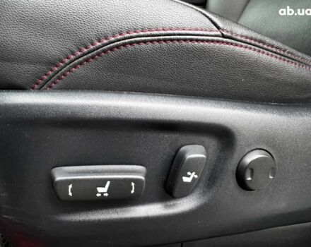 Білий Тойота 4Раннер, об'ємом двигуна 4 л та пробігом 122 тис. км за 35990 $, фото 14 на Automoto.ua