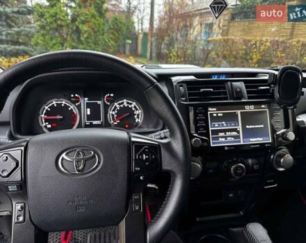 Белый Тойота 4Раннер, объемом двигателя 4 л и пробегом 122 тыс. км за 35990 $, фото 27 на Automoto.ua