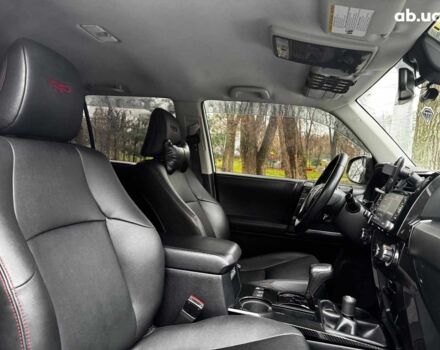 Білий Тойота 4Раннер, об'ємом двигуна 4 л та пробігом 122 тис. км за 35990 $, фото 37 на Automoto.ua