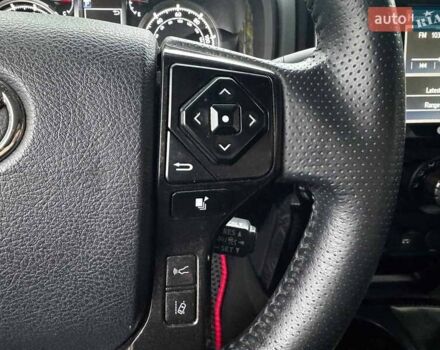 Белый Тойота 4Раннер, объемом двигателя 4 л и пробегом 122 тыс. км за 35990 $, фото 19 на Automoto.ua