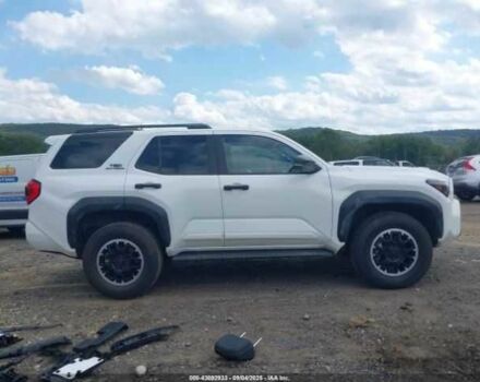 Білий Тойота 4Раннер, об'ємом двигуна 2.4 л та пробігом 4 тис. км за 721 $, фото 13 на Automoto.ua