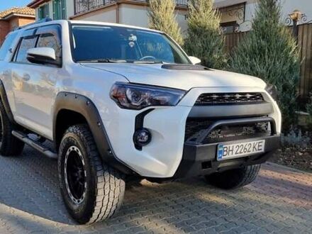 Тойота 4Раннер 2019 в Одессе на Automoto.ua Белый Тойота 4Раннер, объемом двигателя 4 л и пробегом 37 тыс. км за 55000 $, фото 1 на Automoto.ua