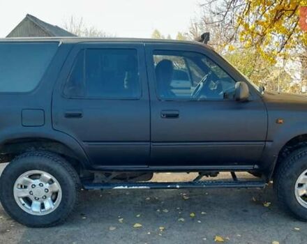 Черный Тойота 4Раннер, объемом двигателя 3 л и пробегом 350 тыс. км за 4800 $, фото 4 на Automoto.ua