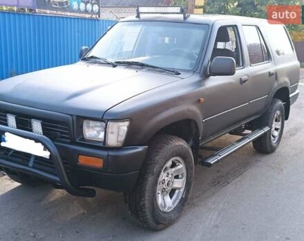 Черный Тойота 4Раннер, объемом двигателя 3 л и пробегом 350 тыс. км за 4800 $, фото 2 на Automoto.ua